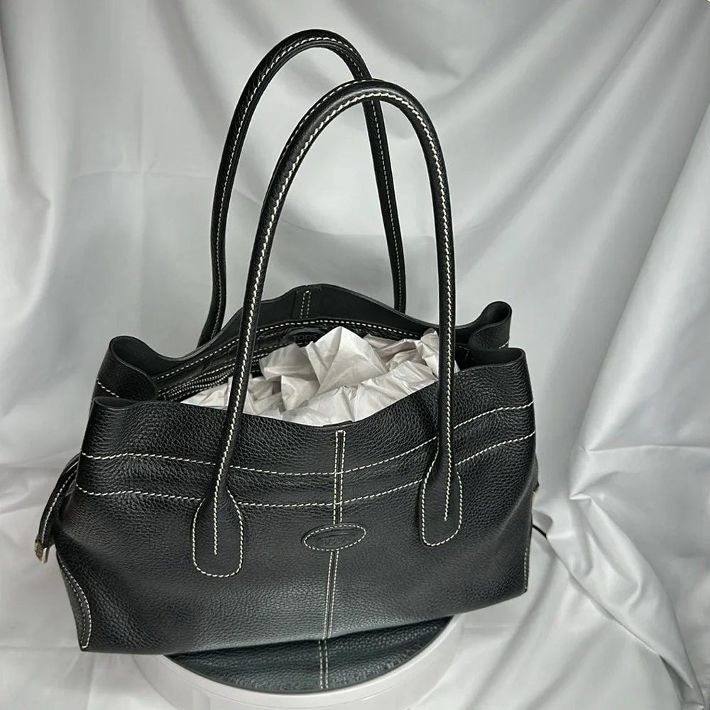 TOD'S BLACK LEATHER ICONIC PRINCESS DIANA SHOULDER BAG LIKE NEW ~EUC - Picture 17 of 17